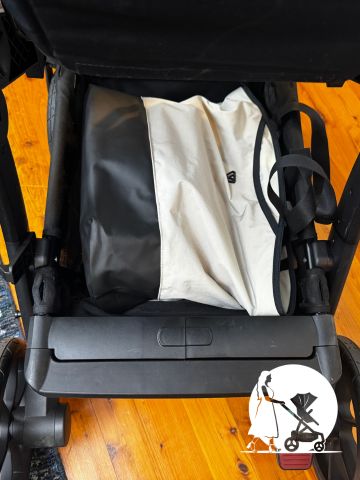 Momcozy ChangeGo basket in single mode. 